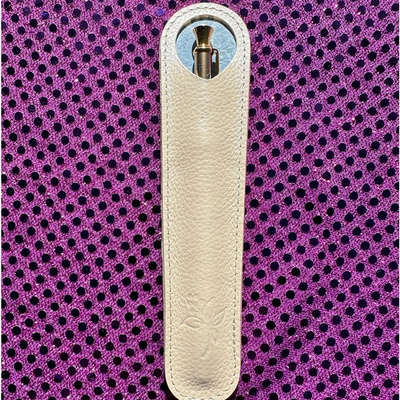 ❣️Mikimoto Int Christmas Charity 2012 Pen with an Authentic Akoya Pearl - Picture 5 of 10